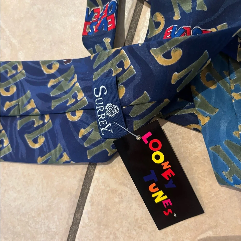 Looney Tunes Team‎ NFL tie